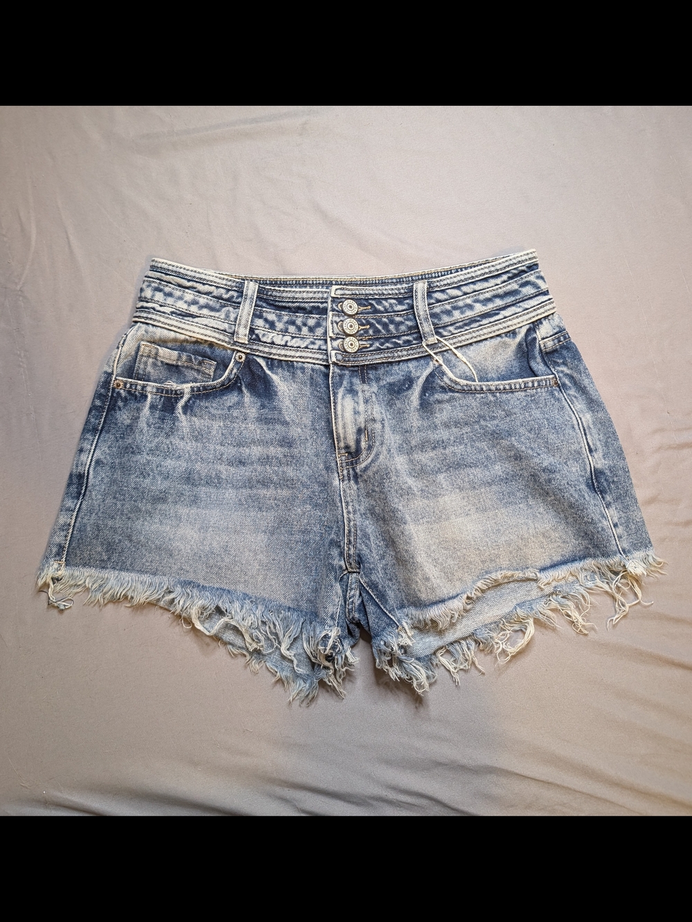 Y2K Flamingals Women’s Blue Denim cut off Shorts medium NWT